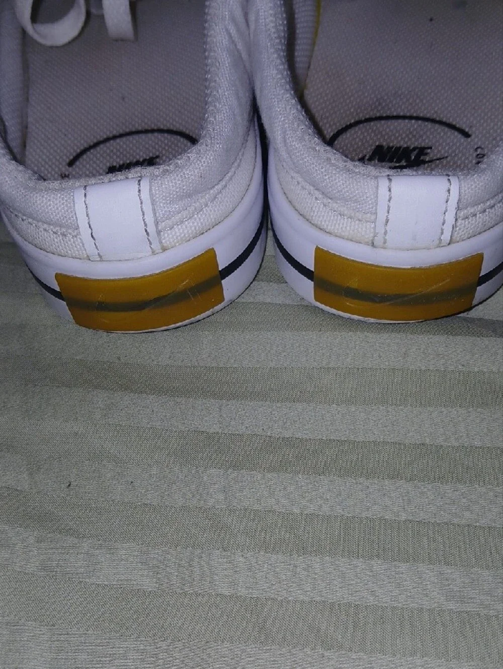 Nike Womens Court Legacy Mule White Canvas Sz: 9.5